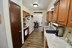 716 St Johns Dr, Delafield, WI 53018 - Photo 24