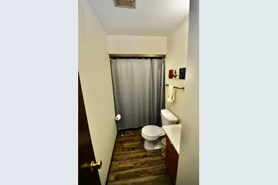 716  St. Johns Dr #718, Delafield, WI 53018 - Photo 28