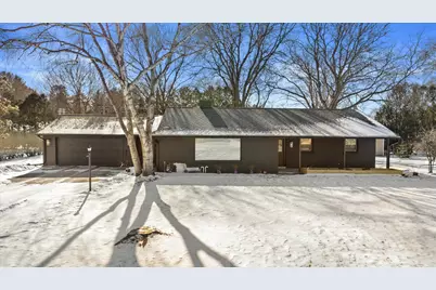 305  Sunny Ln, Thiensville, WI 53092 - Photo 1