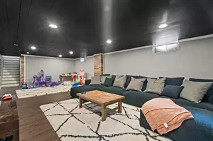 305 Sunny Ln, Thiensville, WI 53092 - Photo 30