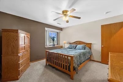 W240N2524 E Parkway Meadow Cir #5, Pewaukee, WI 53072 - Photo 10