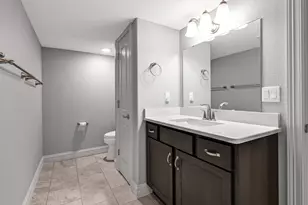 1524 Mohican Trail, Waukesha, WI 53189 - Photo 34