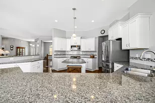 1524 Mohican Trail, Waukesha, WI 53189 - Photo 12