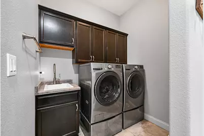 1524  Mohican Trl, Waukesha, WI 53189 - Photo 24