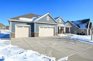 1524 Mohican Trail, Waukesha, WI 53189 - Photo 46