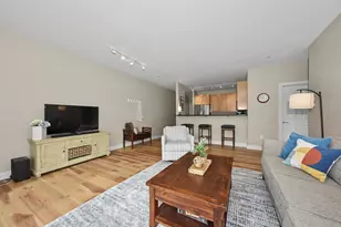 1925 N Water St, Milwaukee, WI 53202 - Photo 12