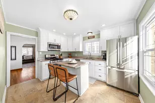 4864 N Hollywood Ave, Whitefish Bay, WI 53217 - Photo 8