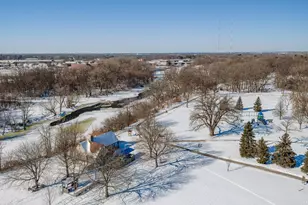 4864 N Hollywood Ave, Whitefish Bay, WI 53217 - Photo 44