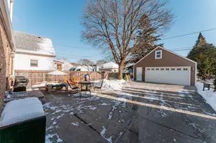 4864 N Hollywood Ave, Whitefish Bay, WI 53217 - Photo 36