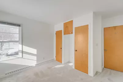 W169N8673  Sheridan Dr, Menomonee Falls, WI 53051 - Photo 12