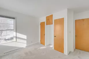 W169N8673 Sheridan Dr, Menomonee Falls, WI 53051 - Photo 12