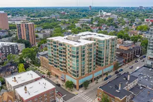 1550 E Royall Pl, Milwaukee, WI 53202 - Photo 18