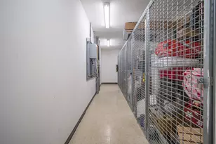 1550 E Royall Pl, Milwaukee, WI 53202 - Photo 14