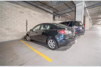 1550 E Royall Pl #511, Milwaukee, WI 53202 - Photo 16