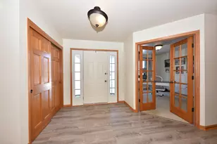 431 Thurow Dr, Oconomowoc, WI 53066 - Photo 4