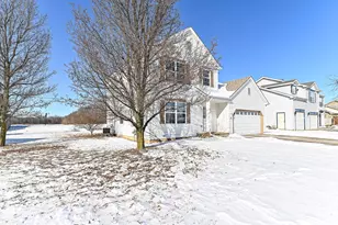 1051 Pheasant Dr, Genoa City, WI 53128 - Photo 2