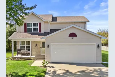 6322  Newcastle Ln, Racine, WI 53402 - Photo 1