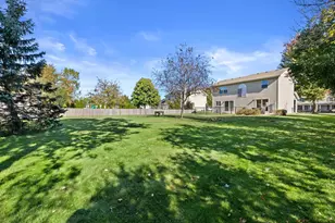 6322 Newcastle Ln, Racine, WI 53402 - Photo 38