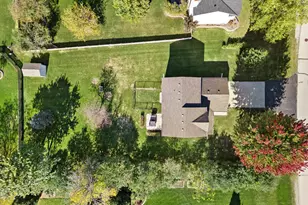 6322 Newcastle Ln, Racine, WI 53402 - Photo 44