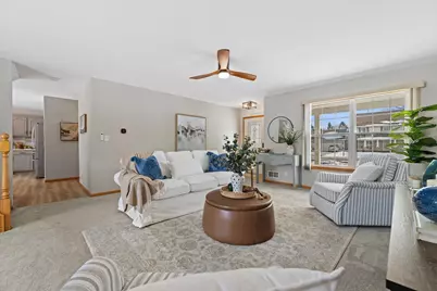 6322  Newcastle Ln, Racine, WI 53402 - Photo 6