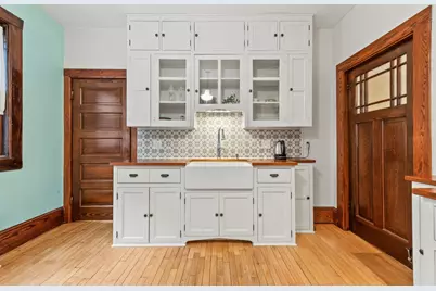 2410 E Stratford Ct, Shorewood, WI 53211 - Photo 20