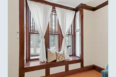 2410 E Stratford Ct, Shorewood, WI 53211 - Photo 10