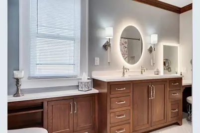 141  13th St, La Crosse, WI 54601 - Photo 16