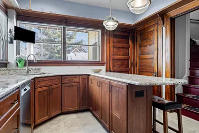 141  13th St, La Crosse, WI 54601 - Photo 14