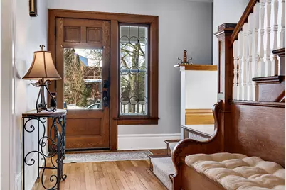 141  13th St, La Crosse, WI 54601 - Photo 4