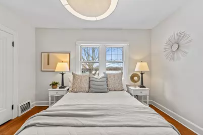 333 E Day Ave, Whitefish Bay, WI 53217 - Photo 24