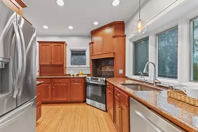 333 E Day Ave, Whitefish Bay, WI 53217 - Photo 16