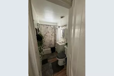 2928 W Jueanu Ave #2930, Milwaukee, WI 53208 - Photo 6