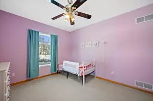 4007 W Cypress Ln, Franklin, WI 53132 - Photo 26