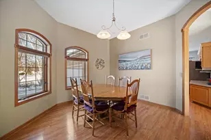 4007 W Cypress Ln, Franklin, WI 53132 - Photo 8