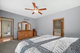 4007 W Cypress Ln, Franklin, WI 53132 - Photo 18