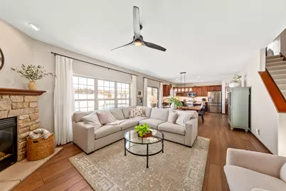 3822  Creekside Dr, Waukesha, WI 53189 - Photo 10