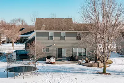 3822  Creekside Dr, Waukesha, WI 53189 - Photo 36