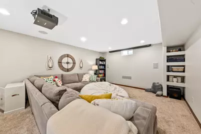 3822  Creekside Dr, Waukesha, WI 53189 - Photo 30