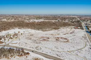 3822 Creekside Dr, Waukesha, WI 53189 - Photo 40