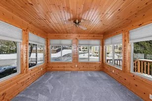 215 Endfield Cir, Waukesha, WI 53186 - Photo 12