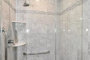 215 Endfield Cir, Waukesha, WI 53186 - Photo 18