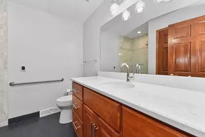 215  Endfield Cir, Waukesha, WI 53186 - Photo 16