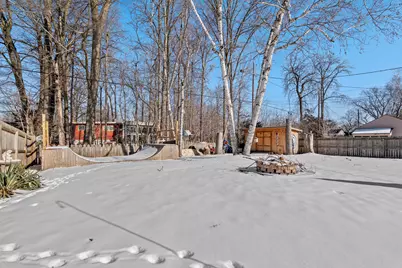 2112  Markham St, Manitowoc, WI 54220 - Photo 46