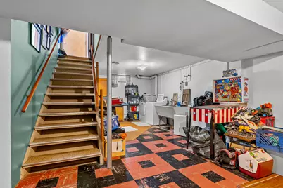 2112  Markham St, Manitowoc, WI 54220 - Photo 34