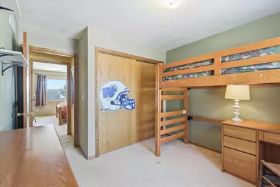 2861  Montclair Pl, Oshkosh, WI 54904 - Photo 18