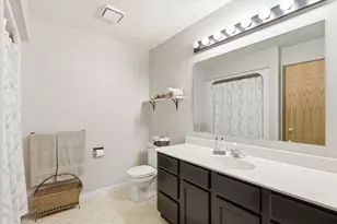 2861 Montclair Pl, Oshkosh, WI 54904 - Photo 14