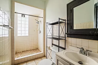 2405-2407 N Frederick Ave, Milwaukee, WI 53211 - Photo 24