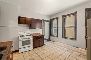 2405-2407 N Frederick Ave, Milwaukee, WI 53211 - Photo 10