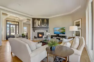 W289S5532 White Pine Ct, Genesee, WI 53189 - Photo 6