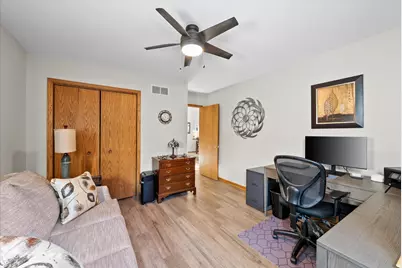 W68N915  Washington Ave, Cedarburg, WI 53012 - Photo 16